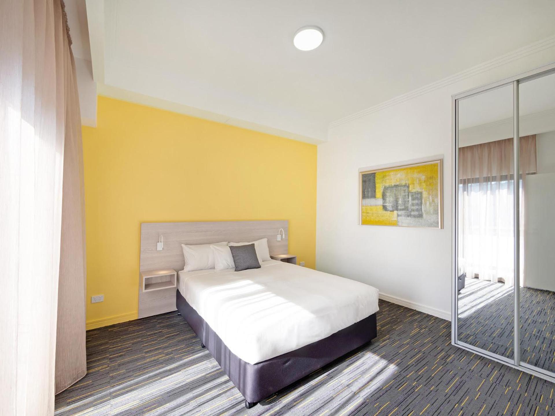 Value Suites Penrith Extérieur photo